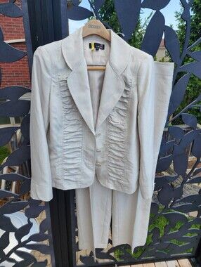 Laura Womens Suit Solid Textured Sz 14 Blazer Sz 16 Pants Two Piece Set Career